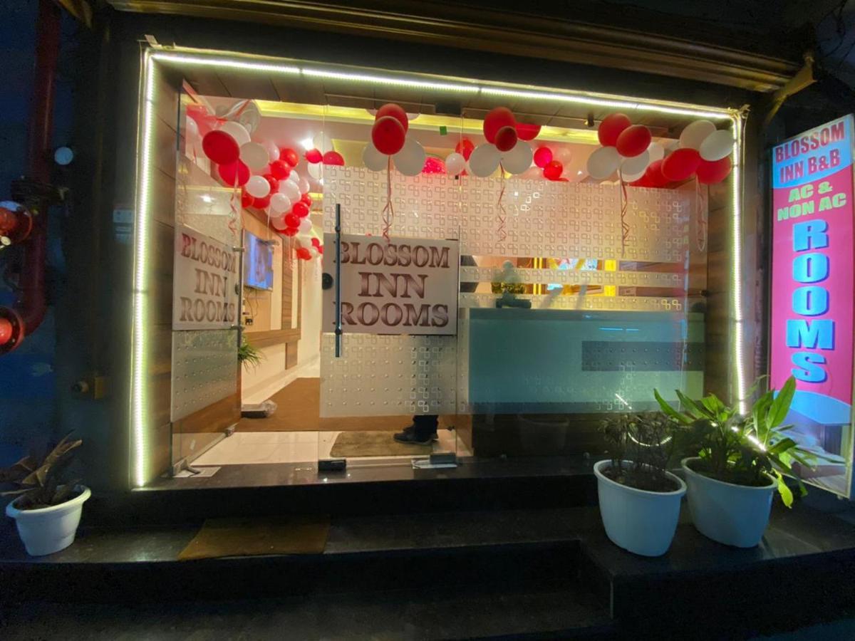 Hotel Blossom Inn 암리차르 외부 사진