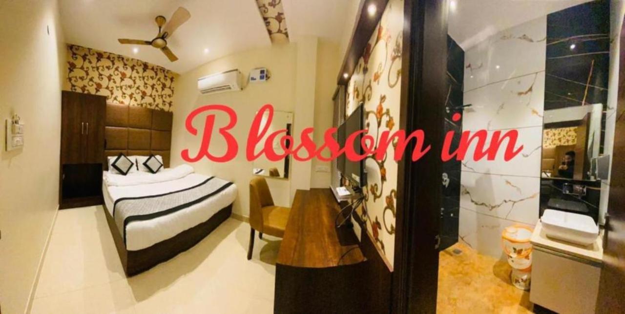 Hotel Blossom Inn 암리차르 외부 사진